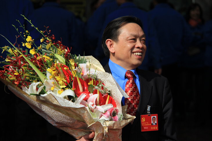 乐竞平台_乐竞（中国）集团刘荣富载誉而归