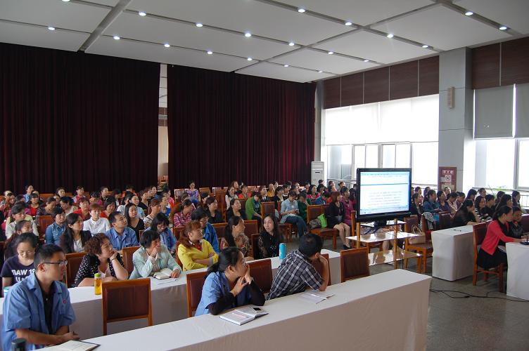 成都乐竞平台_乐竞（中国）集团召开2015年夏季成都零售总结表彰会