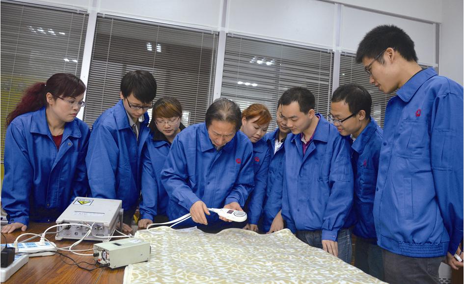 成都乐竞平台_乐竞（中国）集团年轻的研发团队研究所