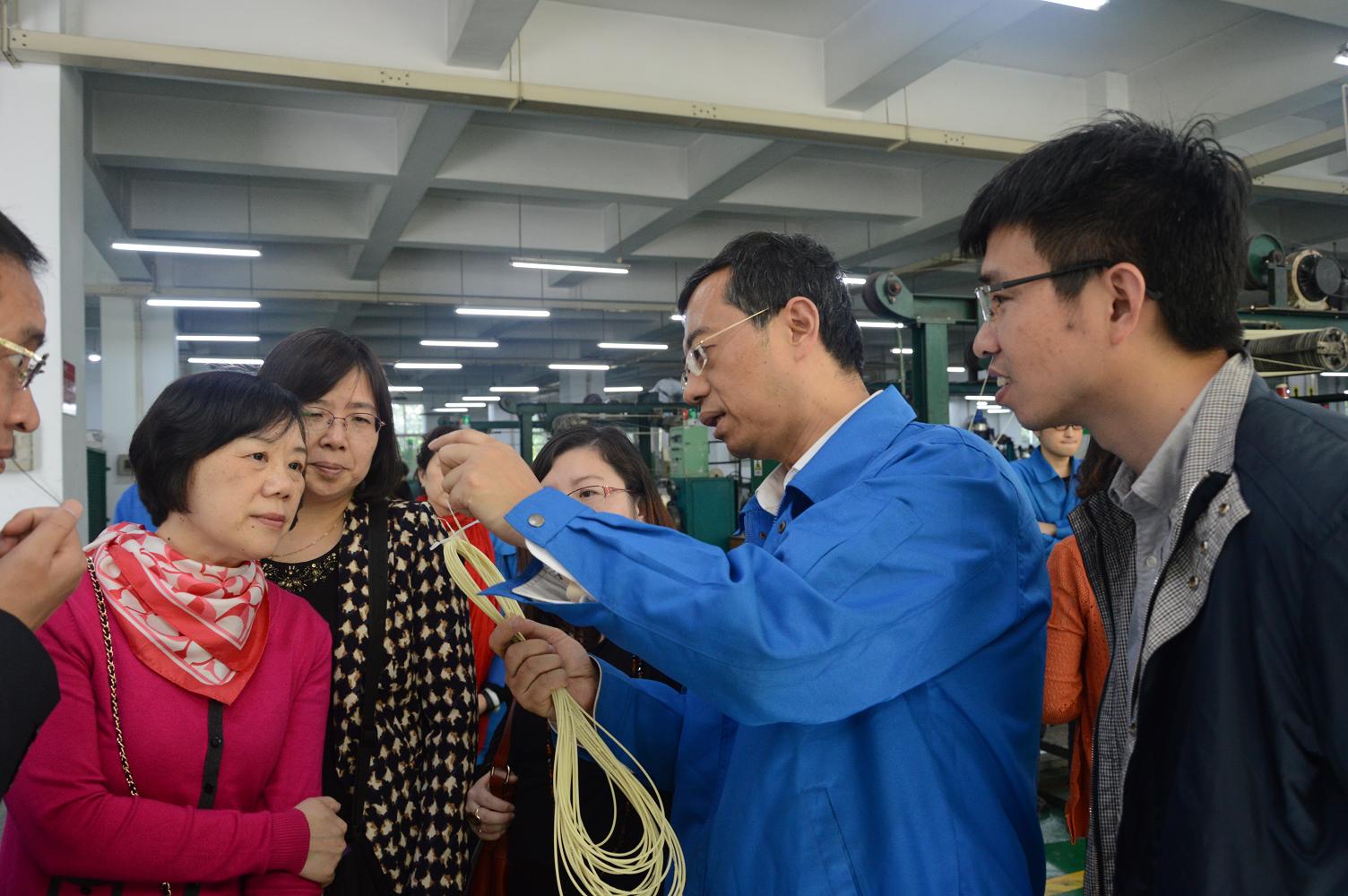 西南财经大学宁波企业家总裁班到成都乐竞平台_乐竞（中国）集团参观
