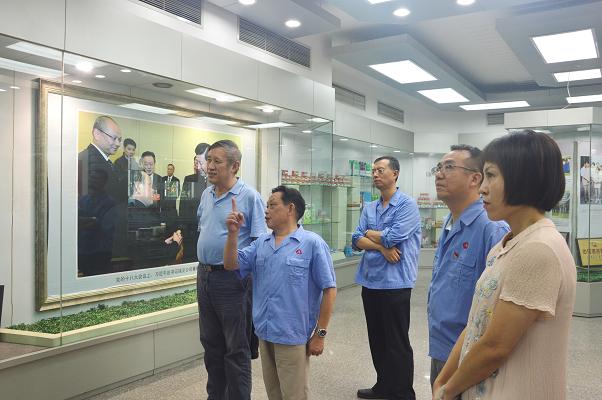 成都市委统战部范晓宏副部长到成都乐竞平台_乐竞（中国）集团调研