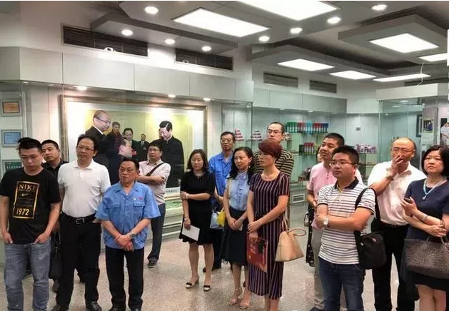 服务中心组织17家企业赴成都乐竞平台_乐竞（中国）集团开展对接交流活动