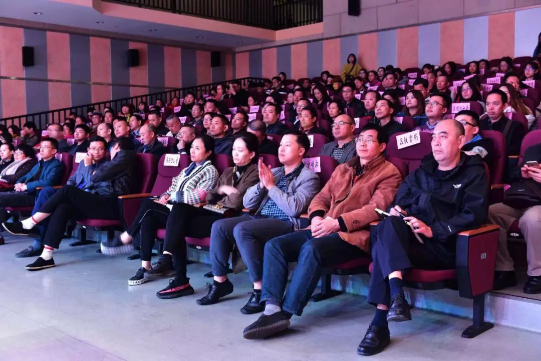 成都乐竞平台_乐竞（中国）集团40年来改革创新发展的历程