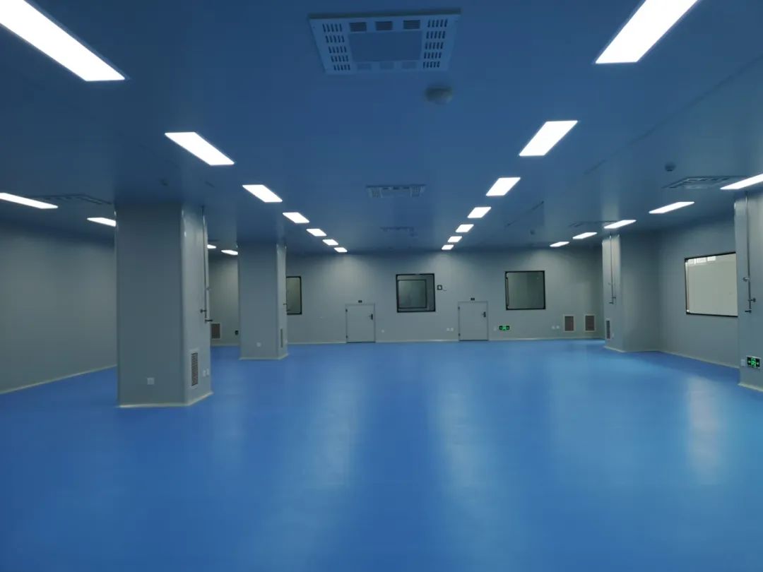 成都乐竞平台_乐竞（中国）集团十万级洁净车间一隅
