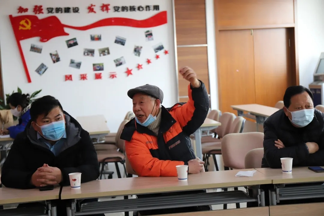 成都乐竞平台_乐竞（中国）集团接访日活动暨春节前的结对帮扶贫困乐竞平台_乐竞（中国）慰问活动，积极推进社区发展治理工作