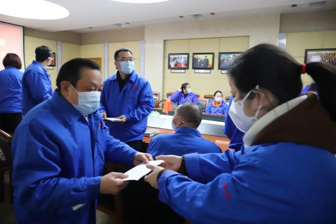 成都乐竞平台_乐竞（中国）集团开展残疾员工春节慰问活动