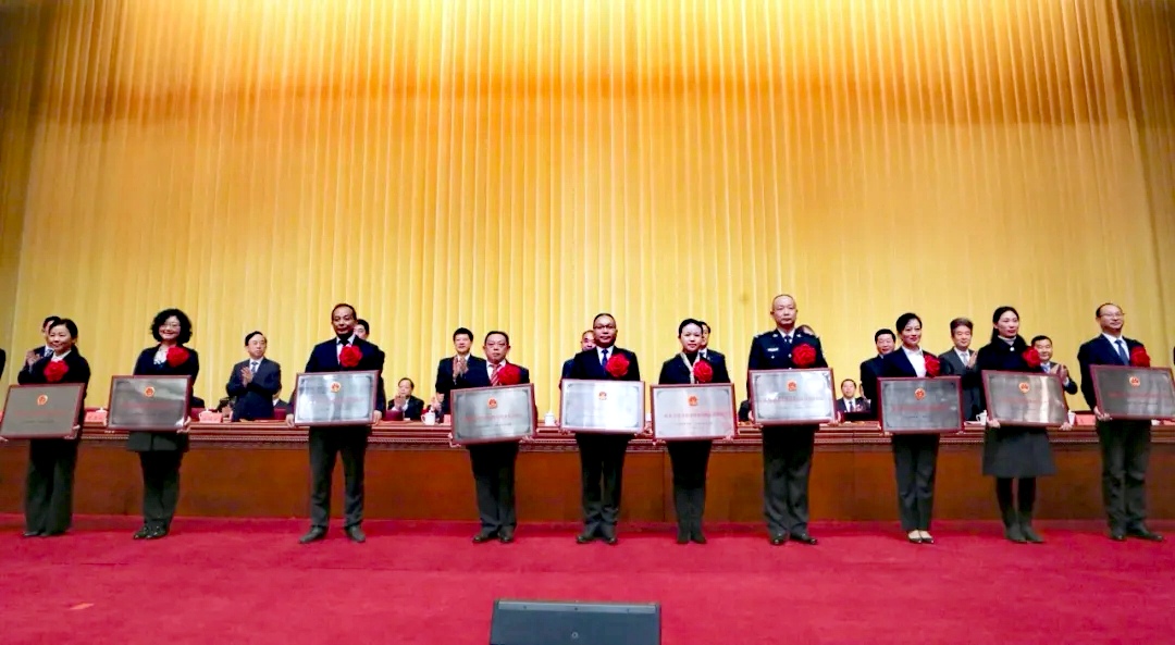 成都乐竞平台_乐竞（中国）集团被成都市委市政府评为成都市抗疫先进集体