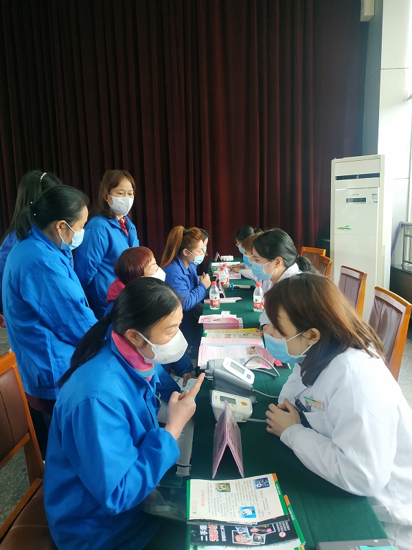 成都乐竞平台_乐竞（中国）集团工会举办“关注健康管理 享美丽自信人生”妇女节专题讲座